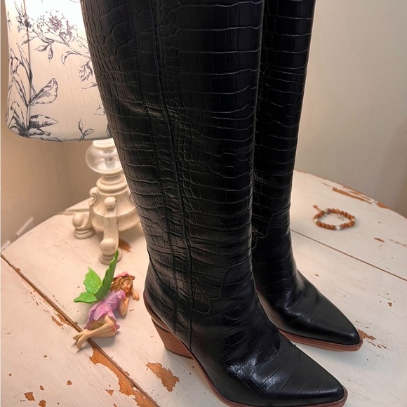 Gianni Bini Boots - Picture 7 of 16